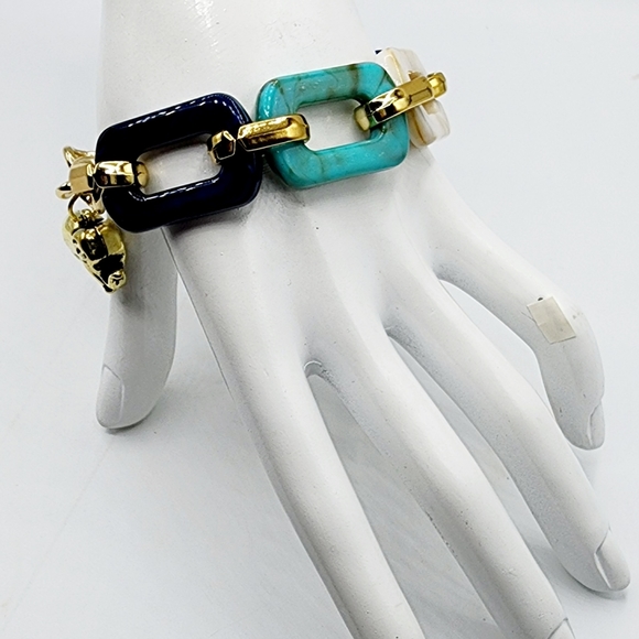 Handcrafted jewelry,  women's bracelet, 7 in, kikideeskreations design - Picture 4 of 4